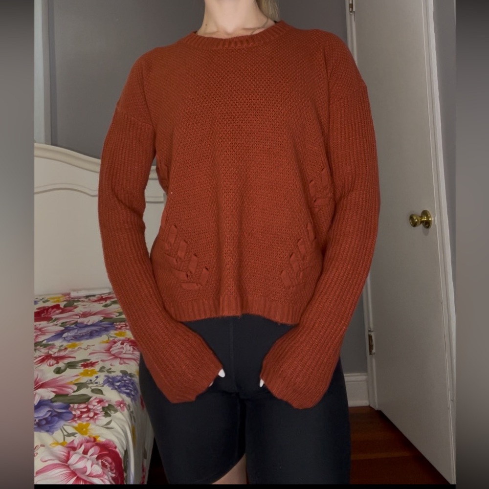 Sweater - Picture 2 of 7